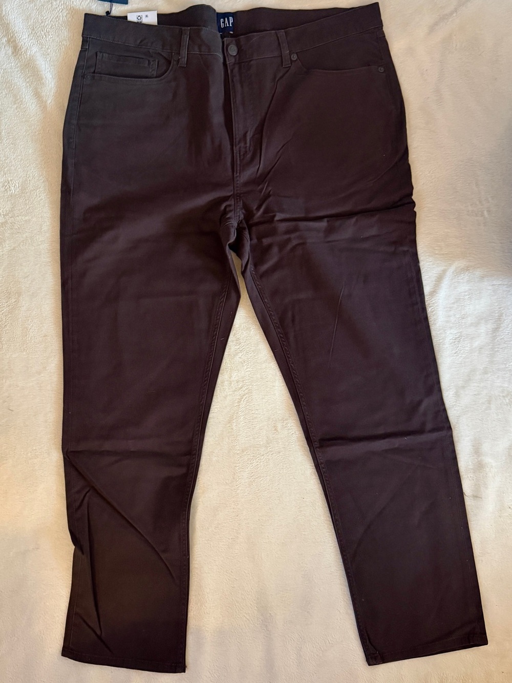 GAP Men's Slim Straight Jeans in Dark Brown